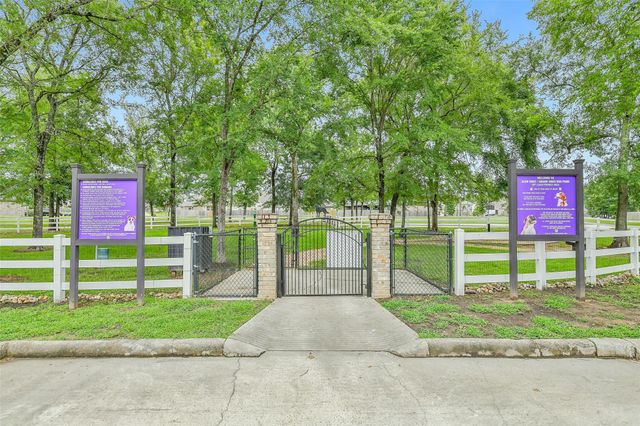 18607 Legend Oaks Drive, Magnolia, TX 77355