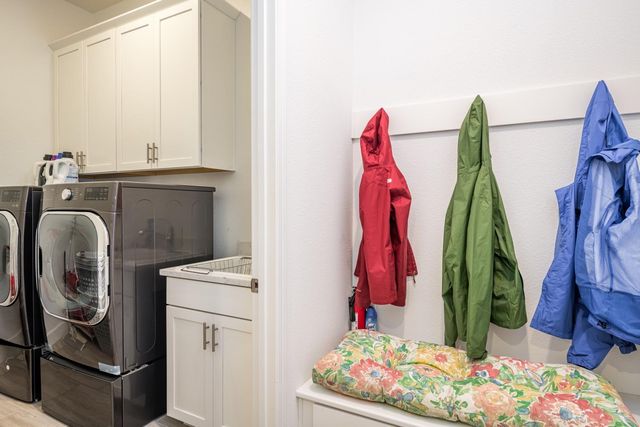 8305 Evans Tree Dr, Roseville, CA 95747