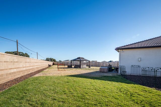 8305 Evans Tree Dr, Roseville, CA 95747