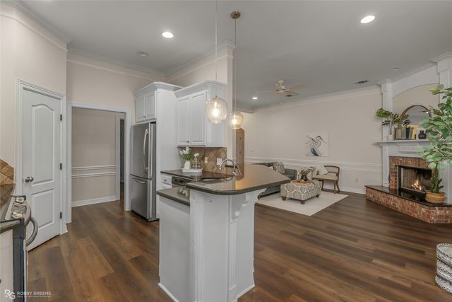 842 Entrada Street, Bossier City, LA 71111