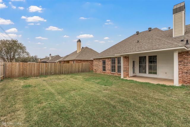 842 Entrada Street, Bossier City, LA 71111