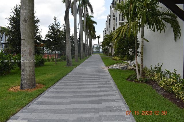 4640 NW 84th Ave 16, Doral, FL 33166