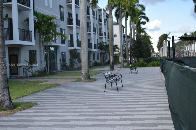 4640 NW 84th Ave 16, Doral, FL 33166