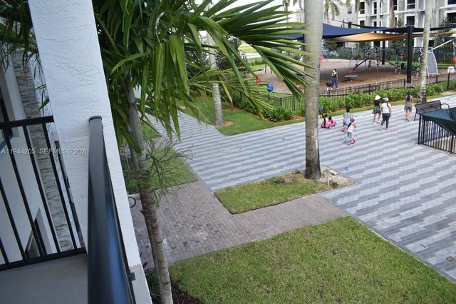 4640 NW 84th Ave 16, Doral, FL 33166