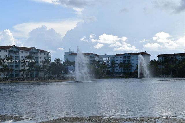 4640 NW 84th Ave 16, Doral, FL 33166