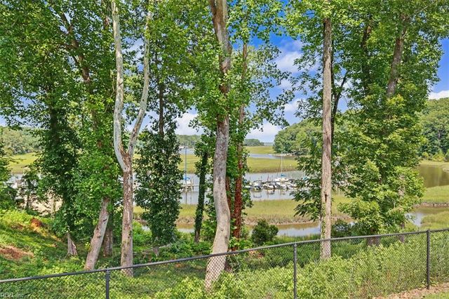 266 Nottingham RD, Williamsburg, VA 23185