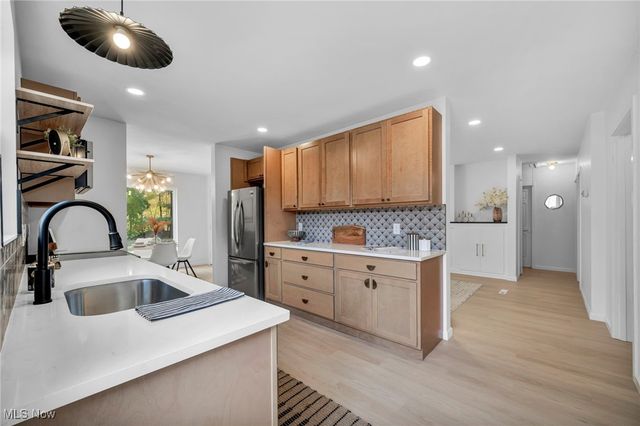 3457 Wooster Road, Rocky River, OH 44116