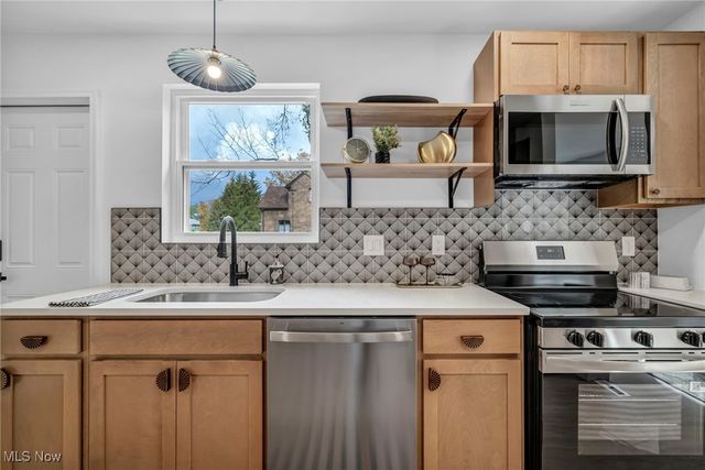 3457 Wooster Road, Rocky River, OH 44116