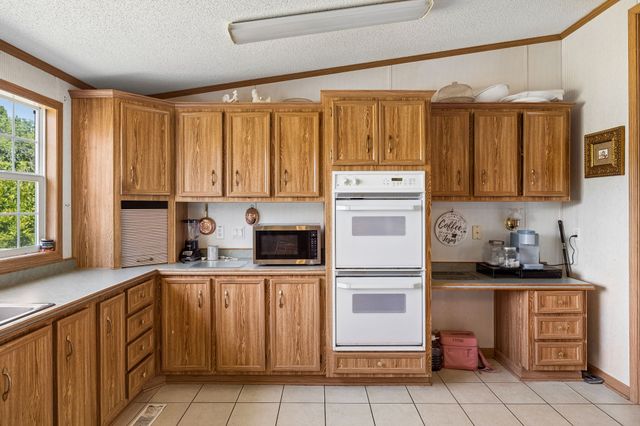 4870 Haley Ln, Columbia, TN 38401
