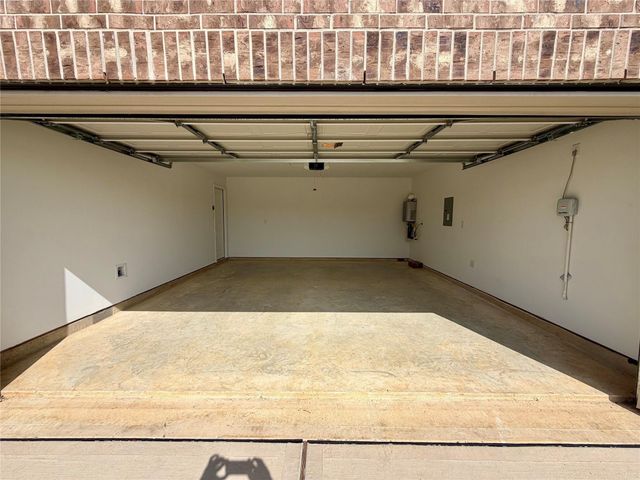 28750 Texas Plains Drive, Hockley, TX 77447