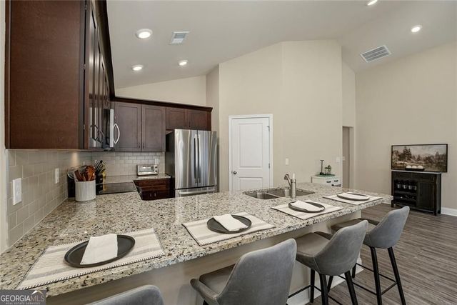 270 Lakewood Drive, Waleska, GA 30183