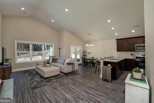 270 Lakewood Drive, Waleska, GA 30183