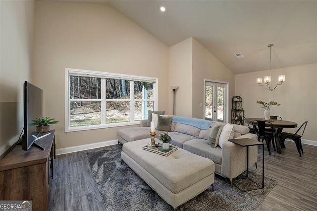 270 Lakewood Drive, Waleska, GA 30183