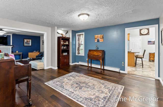 13727 Cleveland Street, Nunica, MI 49448
