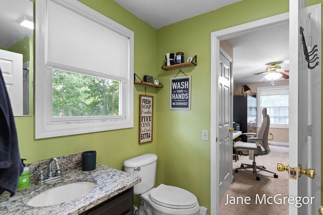 13727 Cleveland Street, Nunica, MI 49448