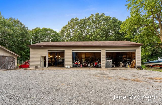 13727 Cleveland Street, Nunica, MI 49448