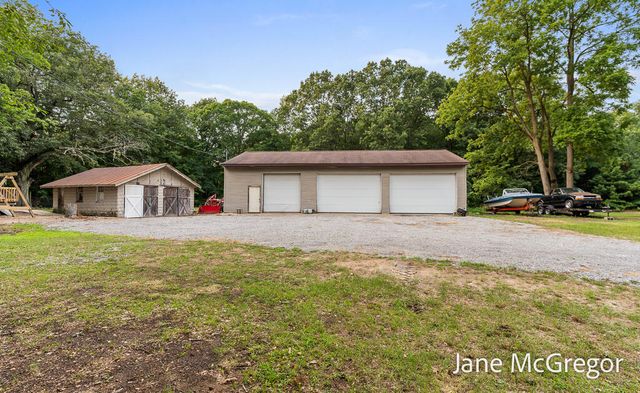 13727 Cleveland Street, Nunica, MI 49448
