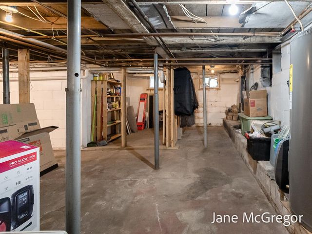 13727 Cleveland Street, Nunica, MI 49448