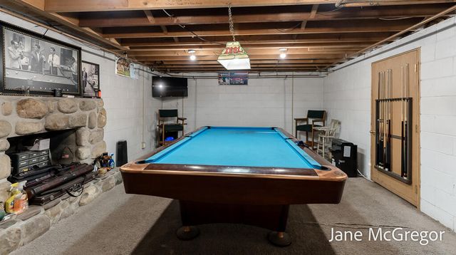 13727 Cleveland Street, Nunica, MI 49448