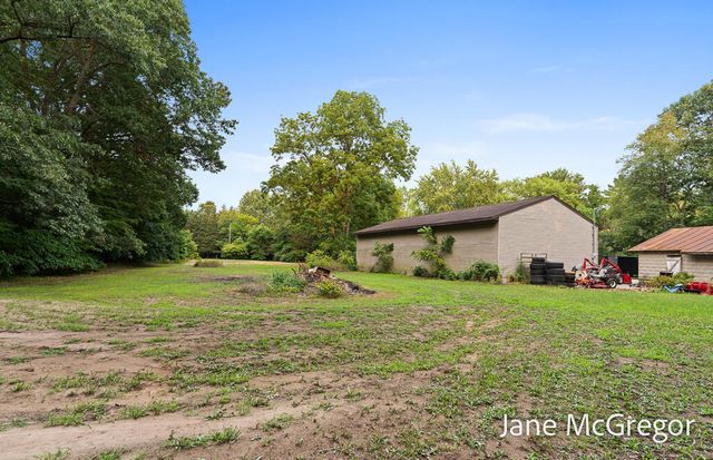 13727 Cleveland Street, Nunica, MI 49448