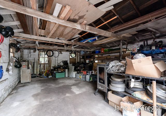 13727 Cleveland Street, Nunica, MI 49448