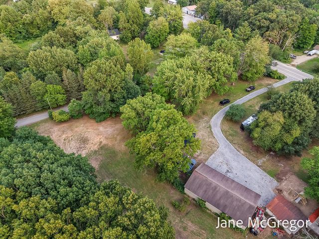 13727 Cleveland Street, Nunica, MI 49448