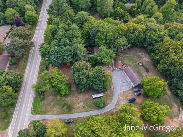 13727 Cleveland Street, Nunica, MI 49448