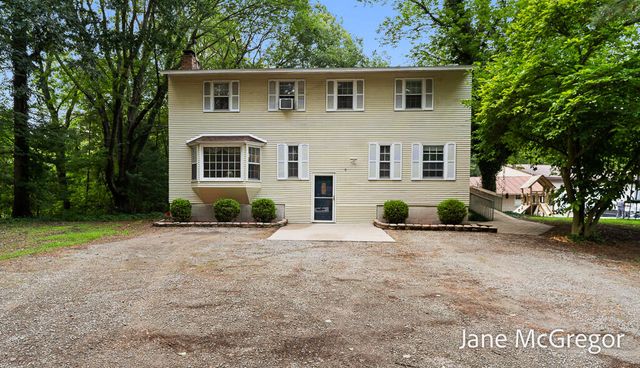 13727 Cleveland Street, Nunica, MI 49448