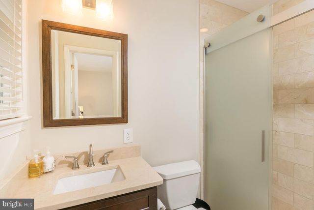 1405 N GEORGE MASON DR, Arlington, VA 22205
