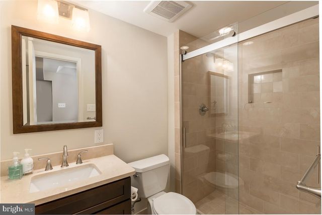 1405 N GEORGE MASON DR, Arlington, VA 22205