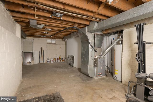 1405 N GEORGE MASON DR, Arlington, VA 22205