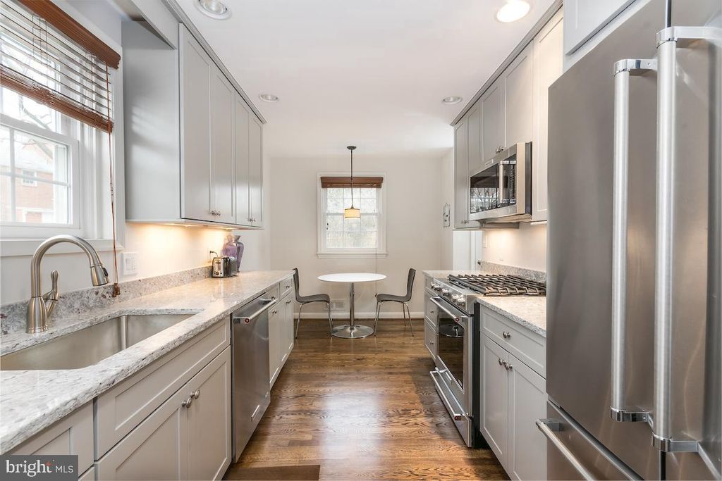 1405 N GEORGE MASON DR, Arlington, VA 22205