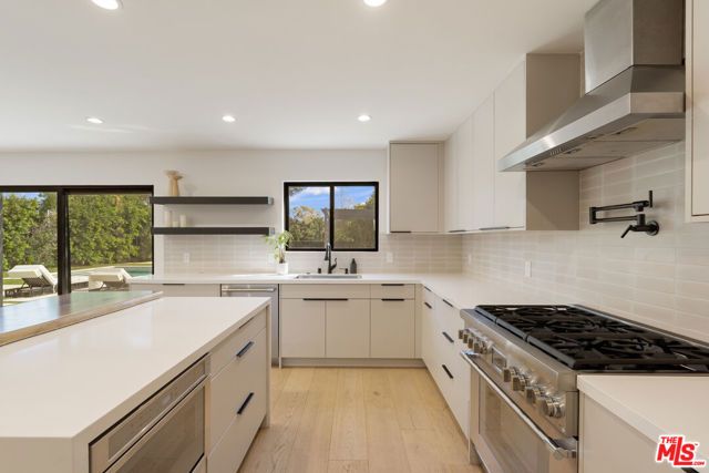17036 Orozco Street, Granada Hills (los Angeles), CA 91344