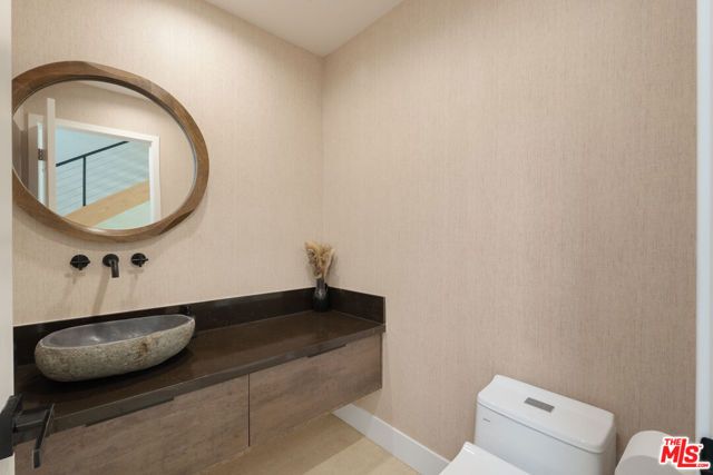 17036 Orozco Street, Granada Hills (los Angeles), CA 91344