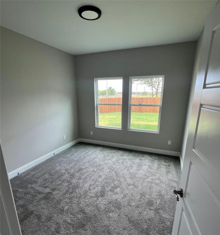 101 Magnolia Estates Street, Crowley, TX 76036