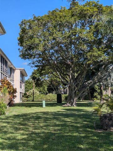 2615 N Garden Drive 109, Lake Worth, FL 33461