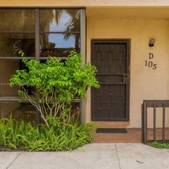 800 NE 199th Street 105D, Miami, FL 33179