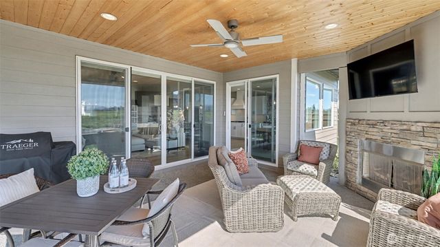 6511 232nd Avenue E, Buckley, WA 98321