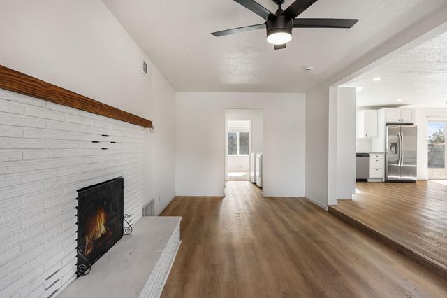 7604 Hannett Avenue NE, Albuquerque, NM 87110