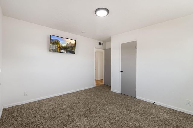 7604 Hannett Avenue NE, Albuquerque, NM 87110