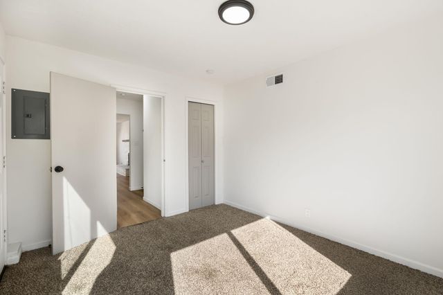 7604 Hannett Avenue NE, Albuquerque, NM 87110