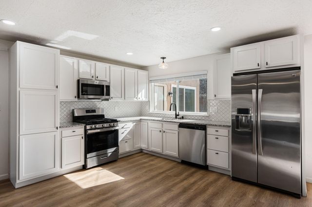 7604 Hannett Avenue NE, Albuquerque, NM 87110