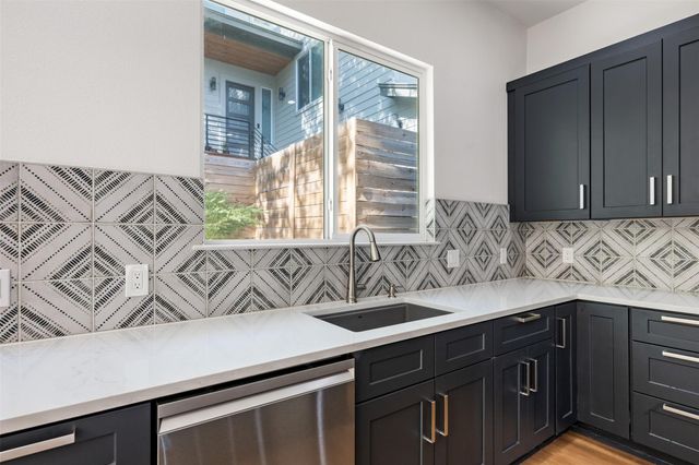 3010 Webberville RD 1, Austin, TX 78702