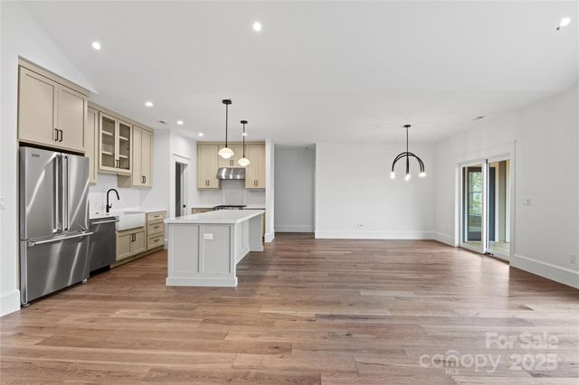 127 Creekside Valley Lane, Arden, NC 28704