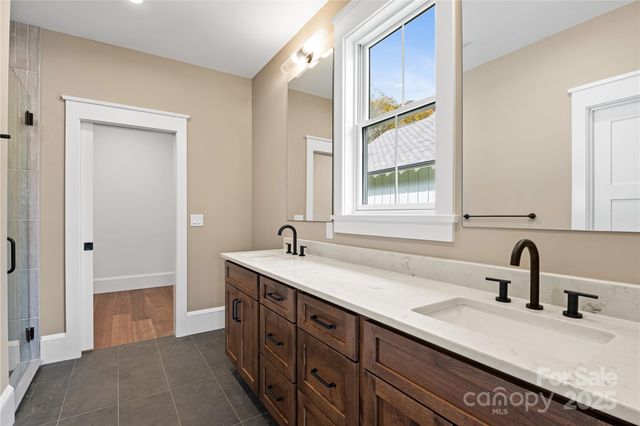 127 Creekside Valley Lane, Arden, NC 28704