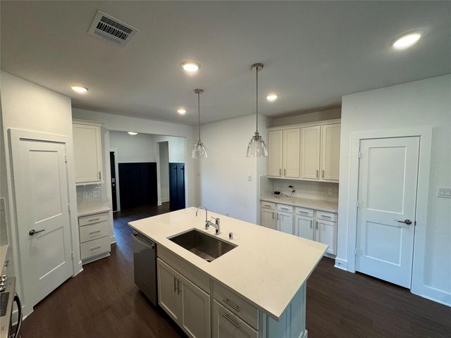 1710 Serenity Moon Drive, Crosby, TX 77532