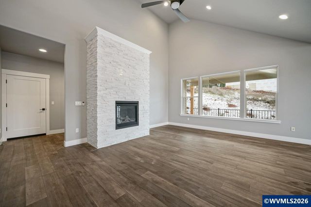 3250 Earhart St S, Salem, OR 97302