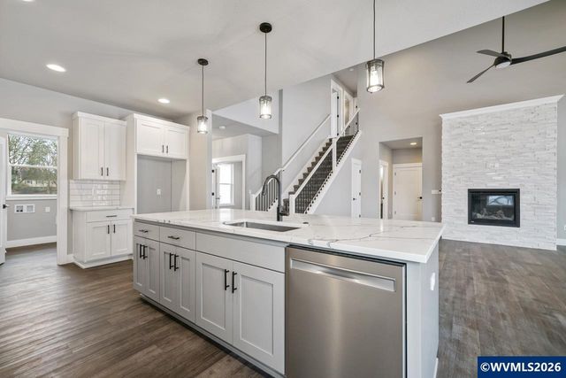 3250 Earhart St S, Salem, OR 97302