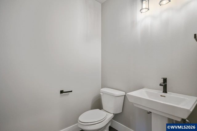 3250 Earhart St S, Salem, OR 97302