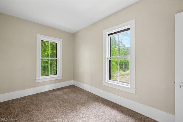 1740 W Comet Road, New Franklin, OH 44216